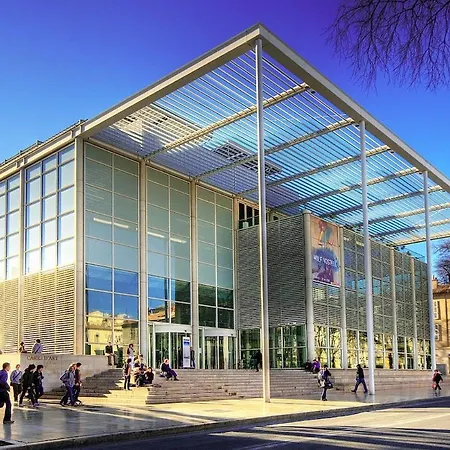 Le Gambetta - Moderne Centre * Nîmes